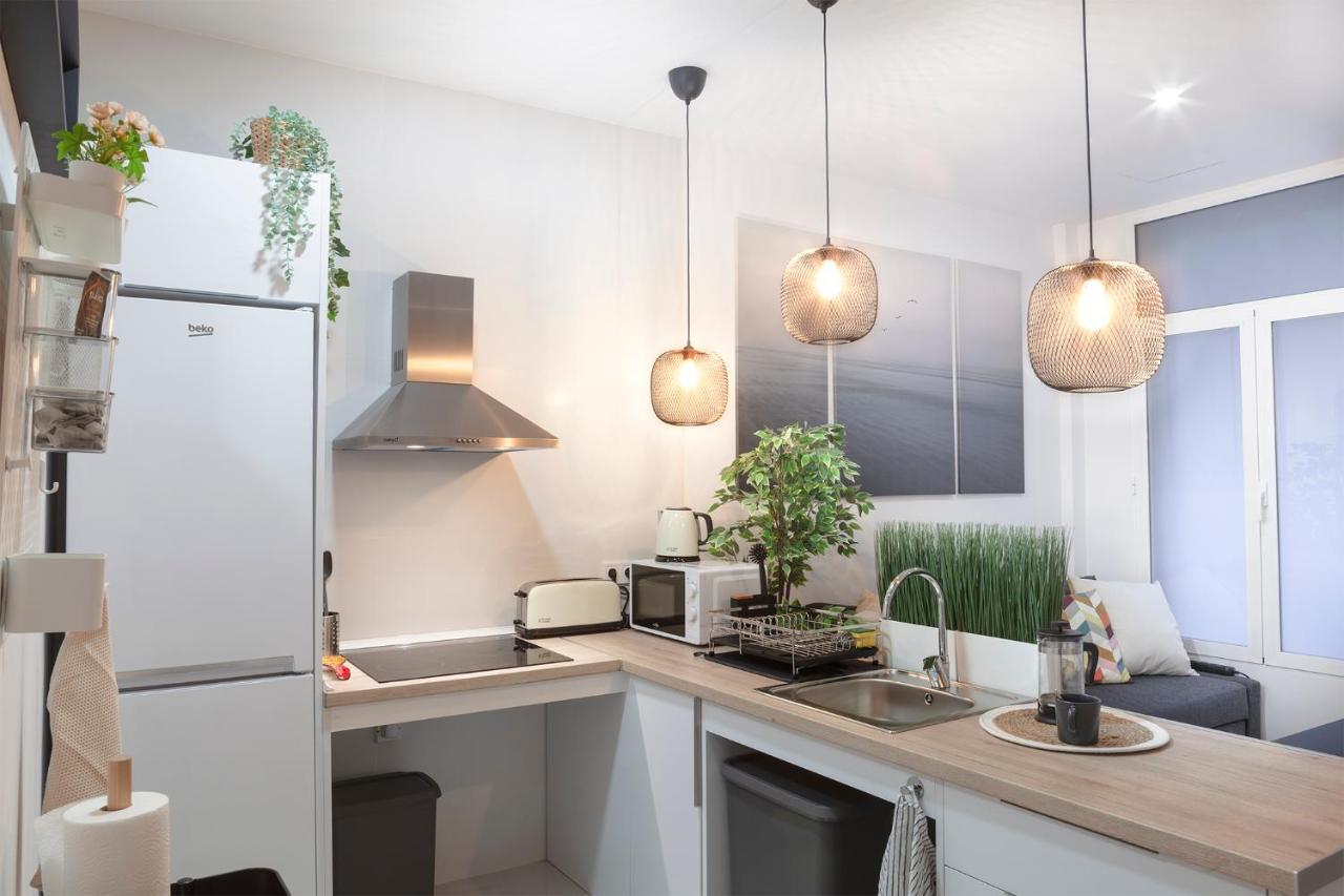 Artistic Digital Retreat-Great Location Near Metro Apartment Valencia Luaran gambar